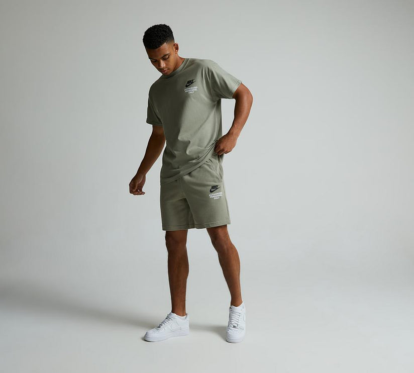 Nike Sportswear Authorised T-Shirt & Short Set Olive