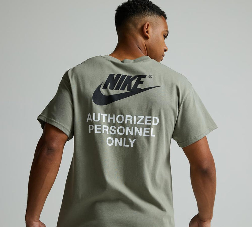 Nike Sportswear Authorised T-Shirt & Short Set Olive