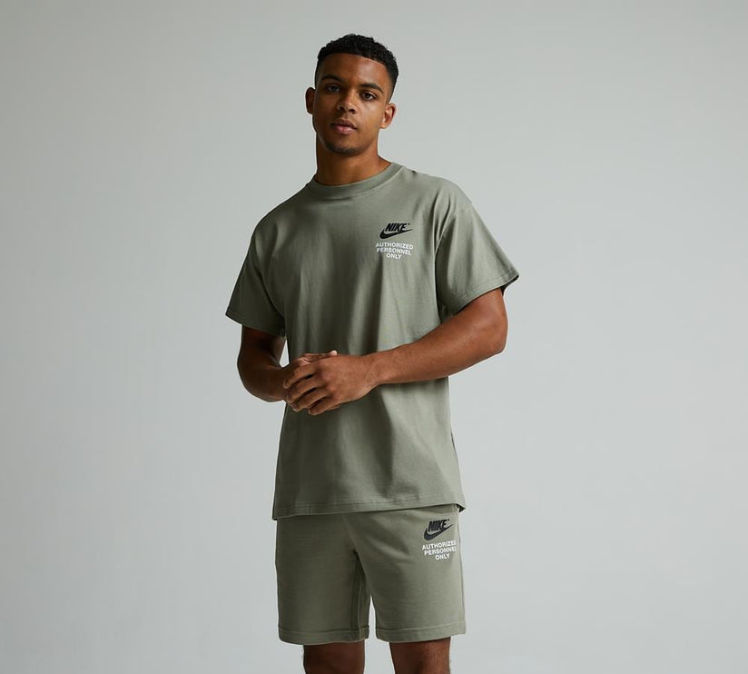 Nike Sportswear Authorised T-Shirt & Short Set Olive