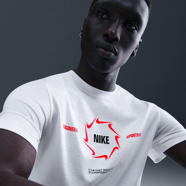 Nike Sportswear Men's T-Shirt White/Red