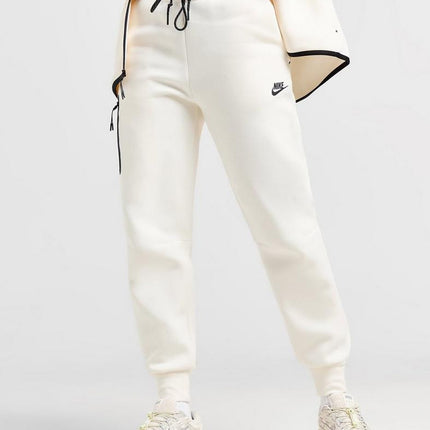 Women's Nike Tech Fleece Jogger Cream